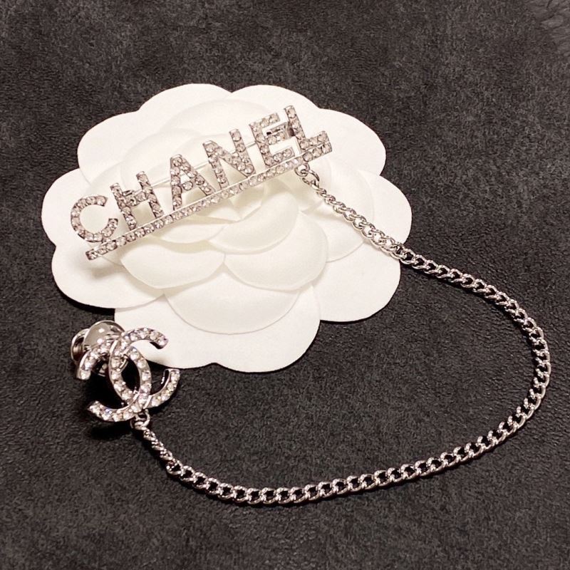 Chanel Brooches - Click Image to Close